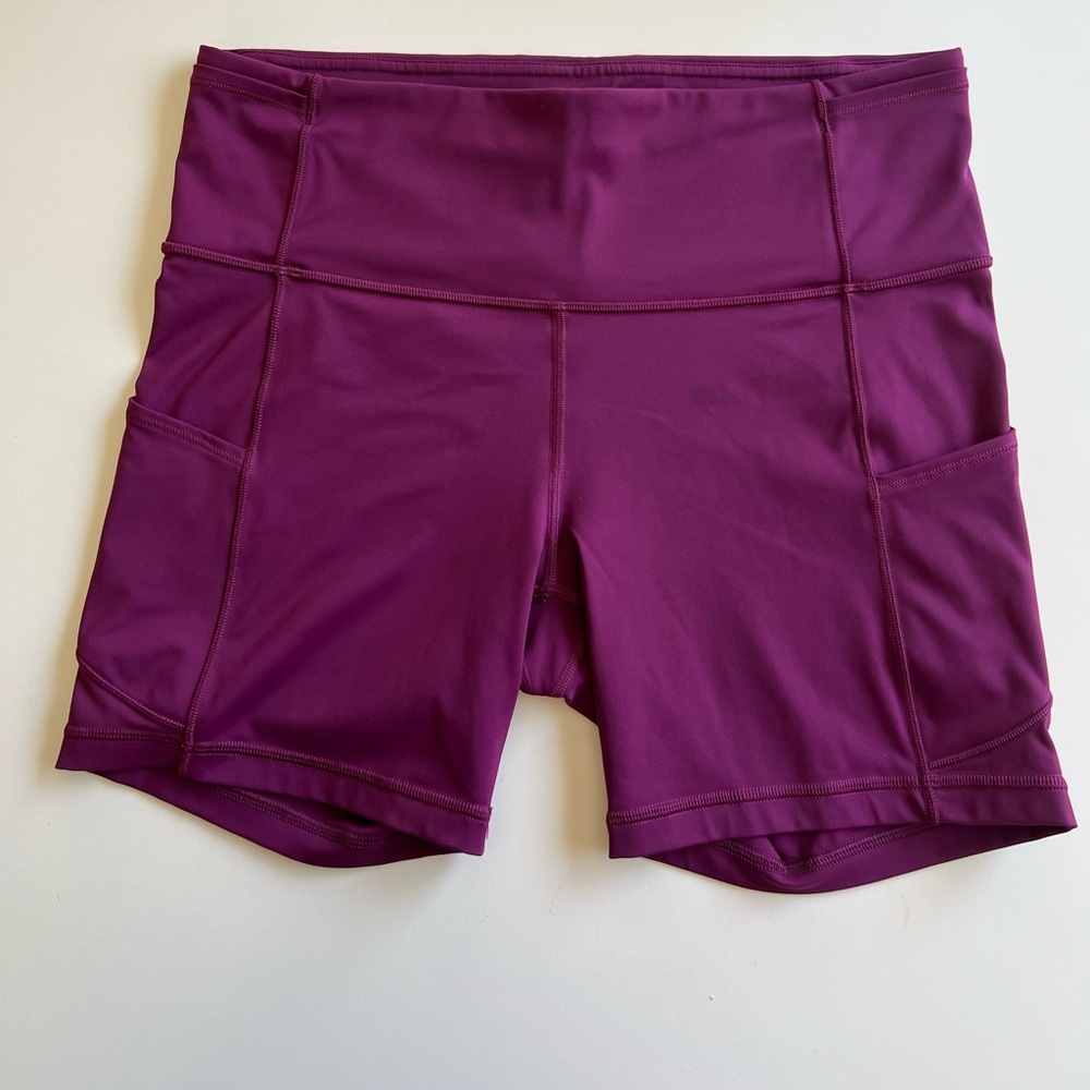Lululemon biker shorts with pockets 6” length